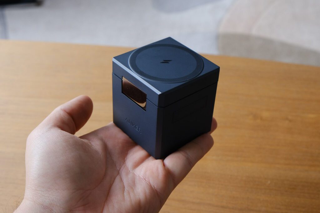 Praktischer Würfel: Anker 3-in-1 Cube mit Magsafe im Test